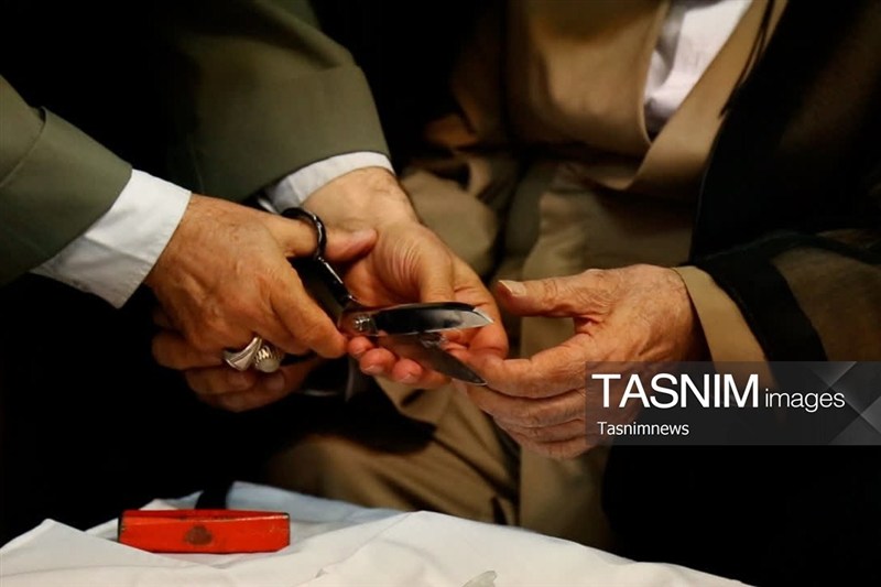 شکستن مهر آیتالله شبیریزنجانی (1)