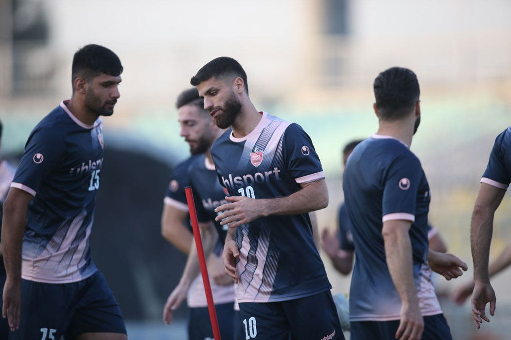آغاز تمرینات پرسپولیس باز هم به تعویق می‌افتد