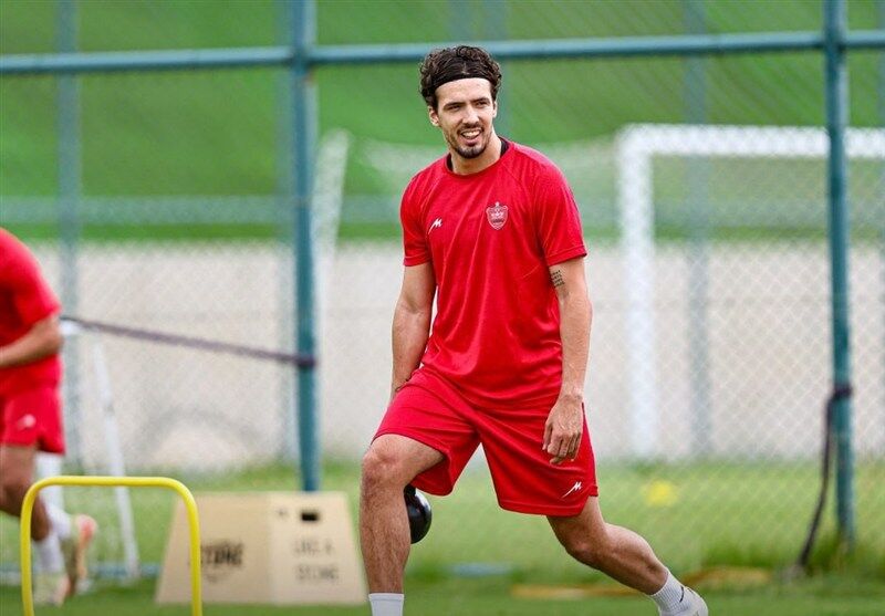هافبک پرسپولیس تیم ملی را ترک کرد