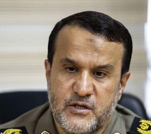 احمدی‌نژاد هم با گشت ارشاد مخالفت می‌کرد/ باید دست پلیس را بوسید که در خیابان‌ها با بی‌حجابی‌ها برخورد کرد