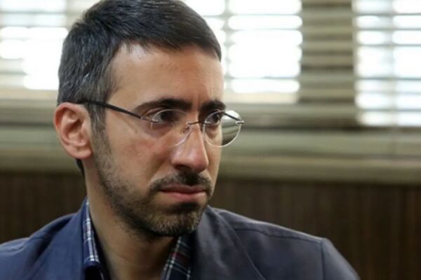 درخواست یک حقوقدان از دادستانی: علیه کسانی که به رئیس‌جمهور توهین می‌کنند اعلام جرم کنید