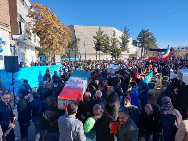 روزنامه اصولگرا: رادیکالیسم به خود اجازه می‌دهد جای خدا بنشیند و برای شهدای جنگ ۱۲ روزه تعیین تکلیف کند و دایره خودی و ناخودی را آن‌قدر گسترش دهد که به دستگاه محاسباتی الهی تعرض کند