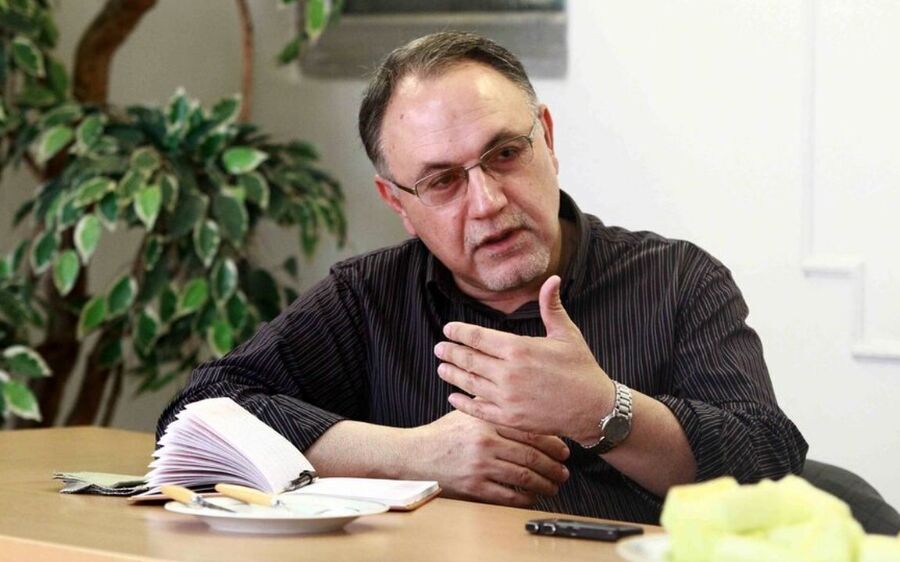 دیپلماسی با فرض حماقت طرف مقابل پیش نمی‌رود