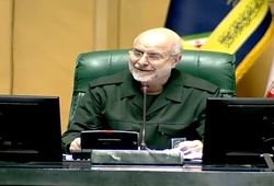 قالیباف:  ملت دوست‌داشتنی و سروقامت ایران! با مقاومت تاریخی شما و رشادت نیروهای مسلح ، ایران گامی بلند به سوی پیروزی نهایی برداشت/ ایستاده‌ایم و در نهایت ایران ما پیروز خواهد شد