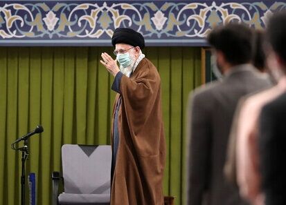 انتشار متن کامل بیانات رهبر انقلاب در دیدار جمعی از دانشجویان