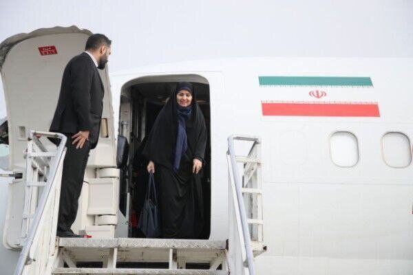 وزیر راه و شهرسازی در همراهی با رییس‌جمهور وارد کرمانشاه شد
