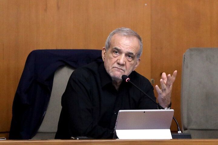 پزشکیان: روایت شکست از عملکرد کشور، در راستای منافع ملی نیست