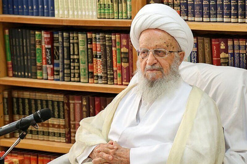 مداحان از اشعار موهن و سبک‌های نامناسب در مجالس عزاداری پرهیز نمایند
