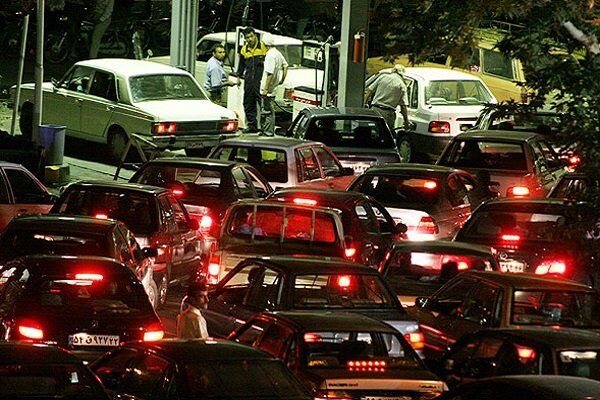 شایعه‌های افزایش قیمت بنزین برای تحریک مردم و تکرار آشوب‌هاست
