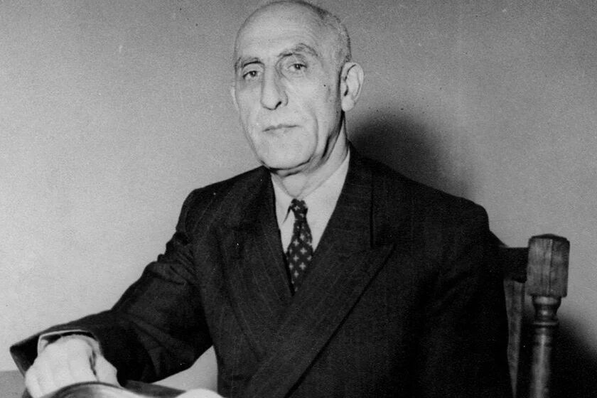 در زمانه سیسمونی؛ مصدق را یادآوری کنیم/ کوچک ترین هدیه را نمی‌پذیرفت