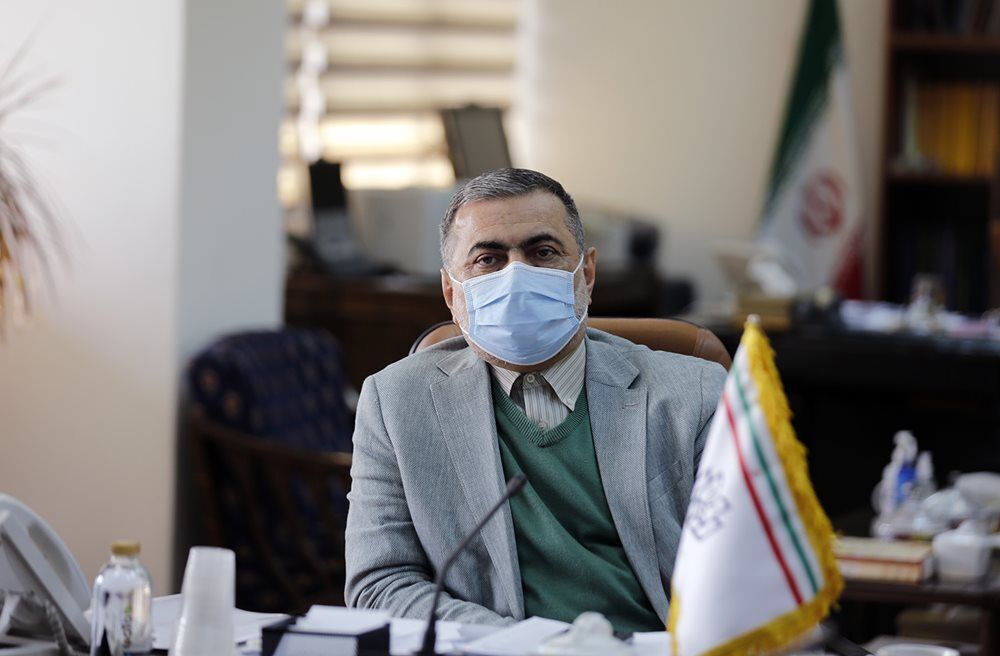 کثرت احزاب عامل تضعیف جایگاه تشکلهای سیاسی است