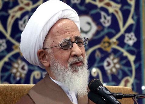 پاسخ آیت‌الله جوادی آملی به استفتائی درباره تعطیلی روز شنبه + عکس