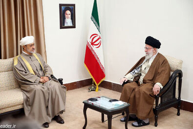 سلطان عمان و رهبری