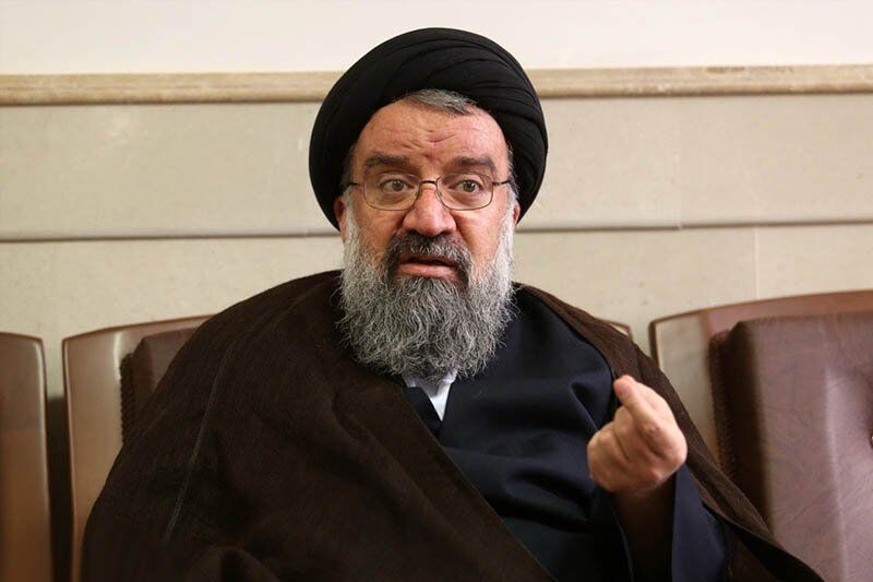 شجره طیبه نظام، درخت تنومندی است که در عمق جان‌ها نفوذ کرده/ دشمنان حتی یک برگ از نظام طیبه اسلامی را هم نمی‌توانند بلرزانند چه رسد به ریشه و ساقه