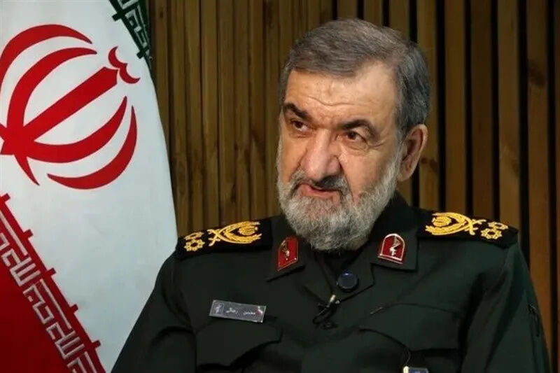 محسن رضایی: نیروهای مسلح ایران برای ماجراجویی جدید، طرحی ویرانگرتر از جنگ‌های ۱۲ و ۴۰ روزه آماده کرده‌اند/ طرح عملیاتی جدید ایران، با قواعدی که دشمنان می‌شناسند، پیش نخواهد رفت