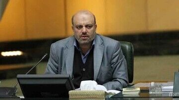 ببینید | پوزشی دیرهنگام؛ ویدئویی تدوین شده از اقدامات «منادی» نماینده جنجالی با چاشنی عذرخواهی!