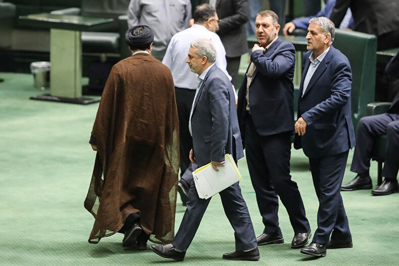 فاطمی‌امین قربانی رای‌آوری در انتخابات مجلس شد