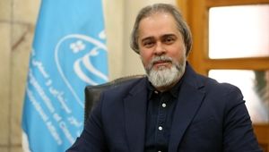 رائد فریدزاده،: بازگشت به خانه امثال اصغر فرهادی نیازی به کارت دعوت ندارد 