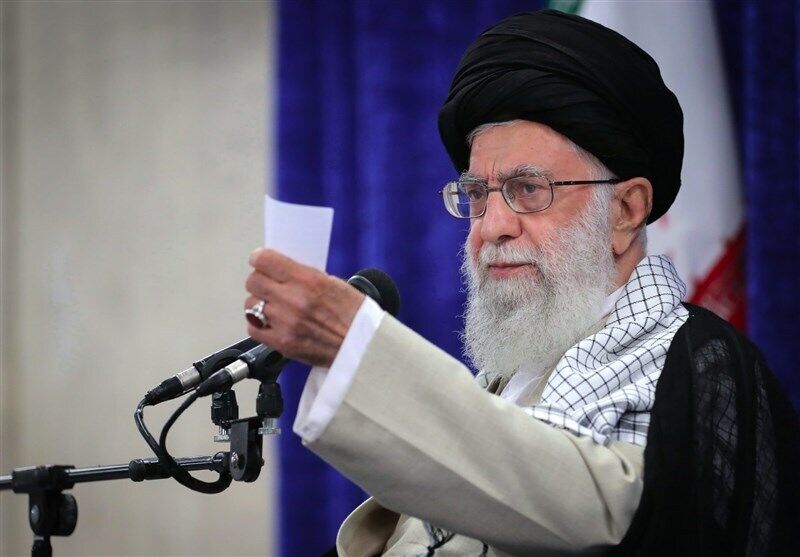 
دیدار جمعی از معلمان کشور با رهبر انقلاب آغاز شد
