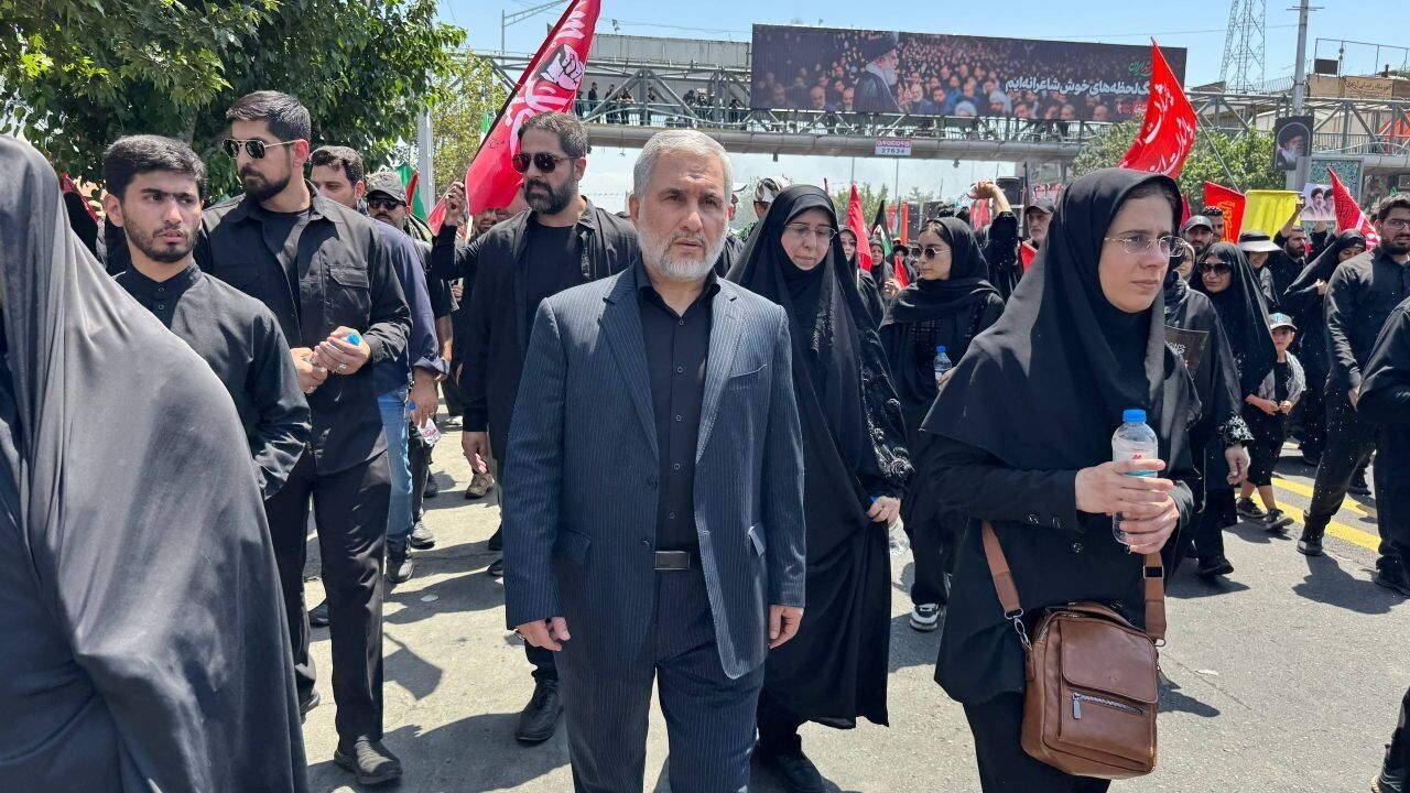 معاون رئیس‌جمهور: رهبر شهید به ما جرأت طوفان داد
