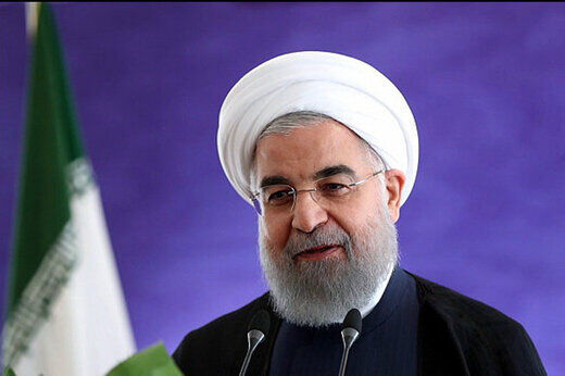 خواهشمندم با درک توانمندی دولت در حل مشکلات جامعه، دست از سخنان کنایه آمیز و بدون نتیجه بکشید 