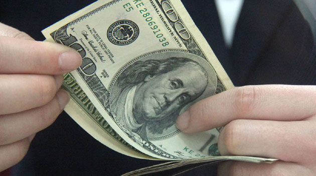 پیش‌بینی یک روزنامه اصولگرا از کاهش شدید قیمت دلار!