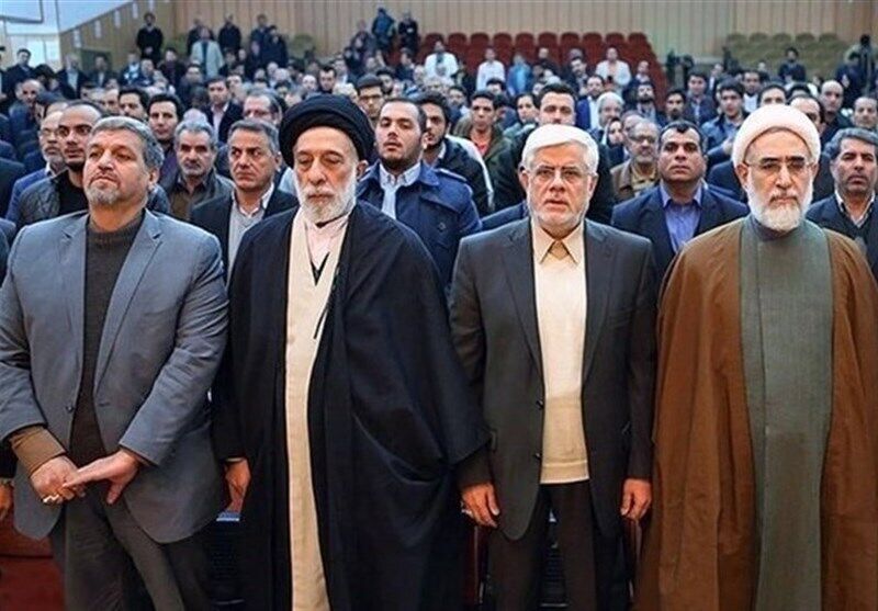 کیهان: پشمی به کلاه پدرخوانده‌ها و سران تندرو جبهه اصلاحات نمانده است