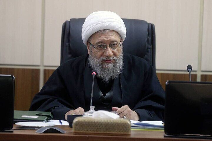 آملی لاریجانی: در مورد CFT و پالرمو بالای ۶۰ -۷۰ جلسه فقط کمیته‌های داخلی خود مجمع تشخیص کار کردند، بعد به کمیسیون‌ها و صحن رسید