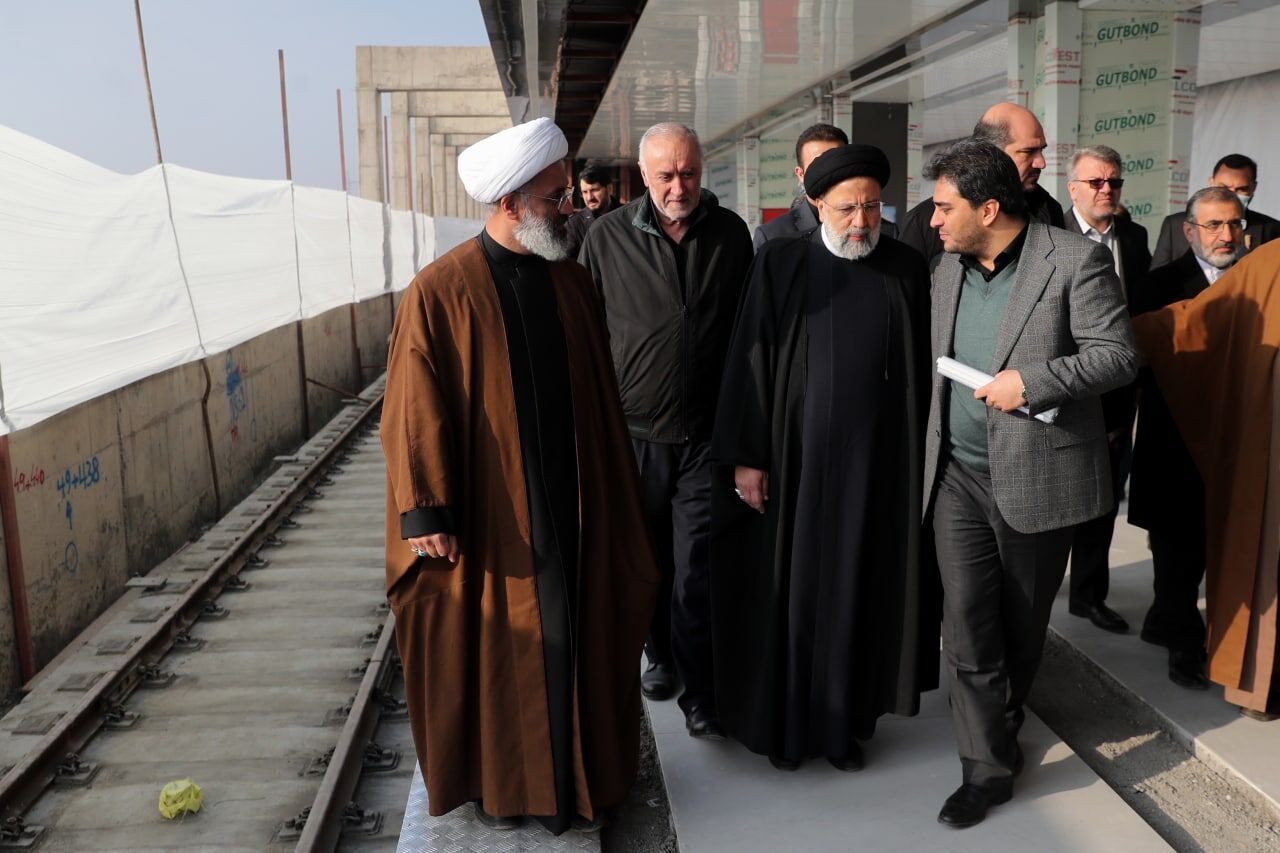 رئیس جمهور از مترو پرند بازدید کرد