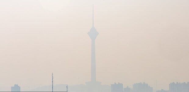 تداوم وضعیت نارنجی هوای تهران/ میانگین کیفیت هوای پایتخت در شرایط ناسالم برای گروه‌های حساس قرار دارد