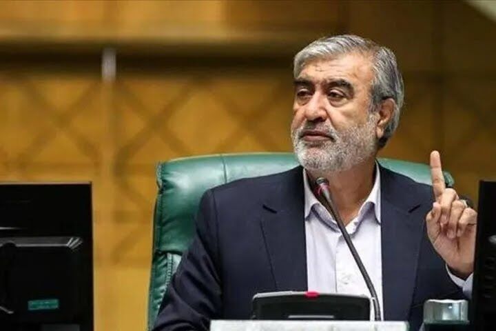 رئیس کمیسیون امنیت ملی خطاب به آمریکایی‌ها: تا دیر نشده به کشور خودتان برگردید