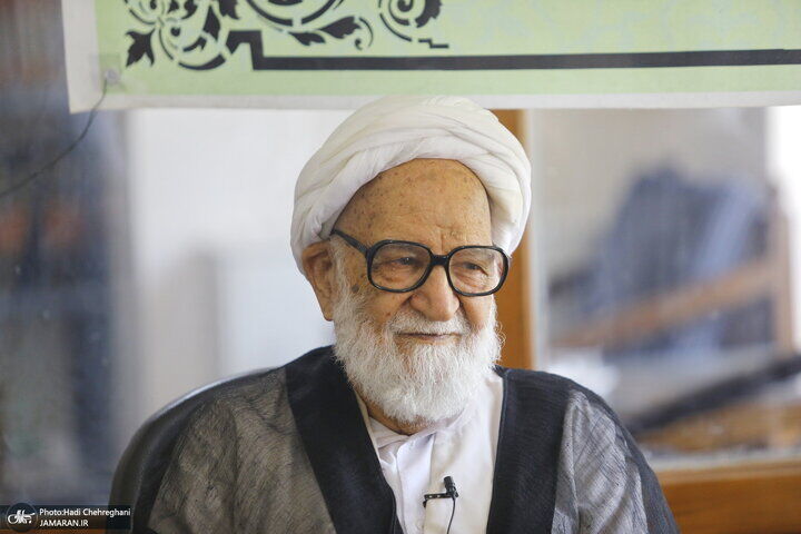 آیت‌الله مسعودی خمینی: رهبر انقلاب لطف کنند و محصورین و برخی زندانیان را عفو کنند