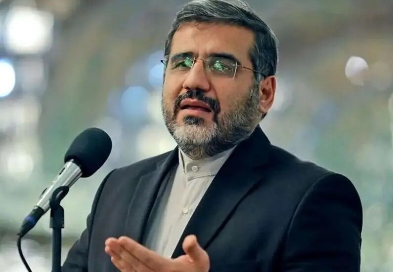 روزنامه زاکانی: وزرای پیشنهادی برای وزارت فرهنگ دولت چهاردهم نمی‌‌توانند با عملکرد وزیر فرهنگ رئیسی برابری کنند!