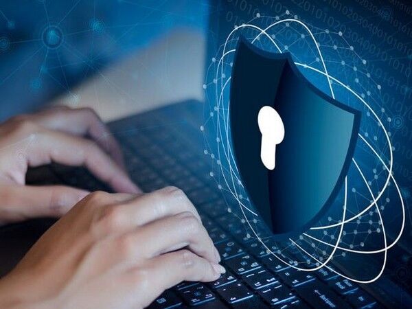 حمله سایبری به وب‌سایت‌های نظامی و بانکی اوکراین