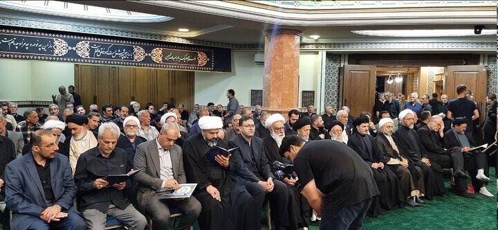 برگزاری مراسم بزرگداشت رهبر شهید انقلاب در حسینیه شماره ۲ جماران