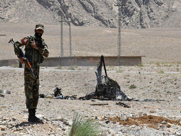 حمله تروریستی به ایستگاه پلیس در پیشاور؛ دستکم سه مامور کشته شدند
