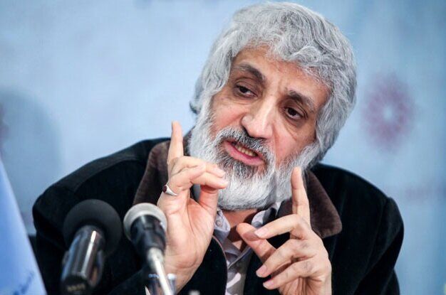 موسیقی و هنری که باعث مفسده شود باید حرام و ممنوع باشد