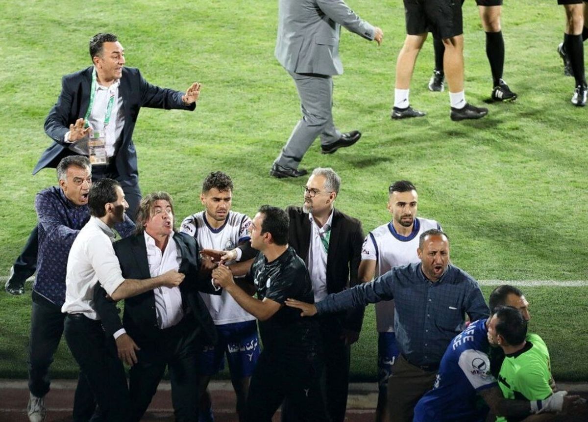نیمکت پرسپولیس عامل اخراج ساپینتو در دربی!