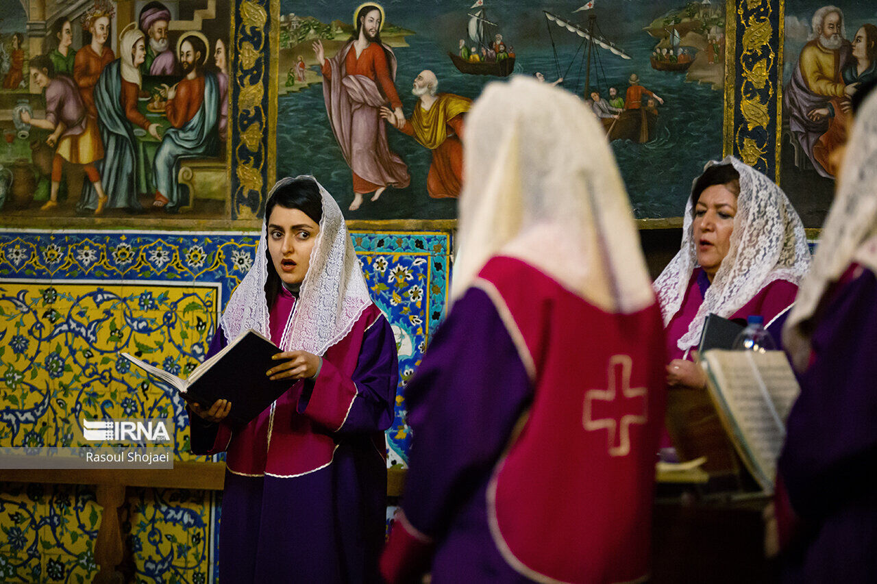 جشن آغاز سال نو میلادی در کلیساهای ایران
