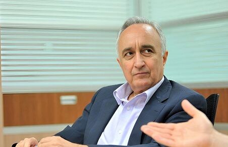 ببینید| موسی غنی‌نژاد: ربیس بانک مرکزی رئیسی عقل اقتصاد ندارد