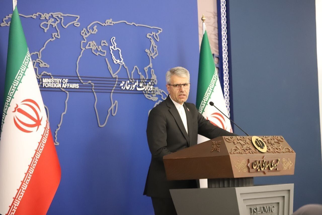 بقایی: تیم ملی فوتبال ایران اجازه نداد فشارهای غیرانسانی نامتعارف او را از دویدن باز دارد