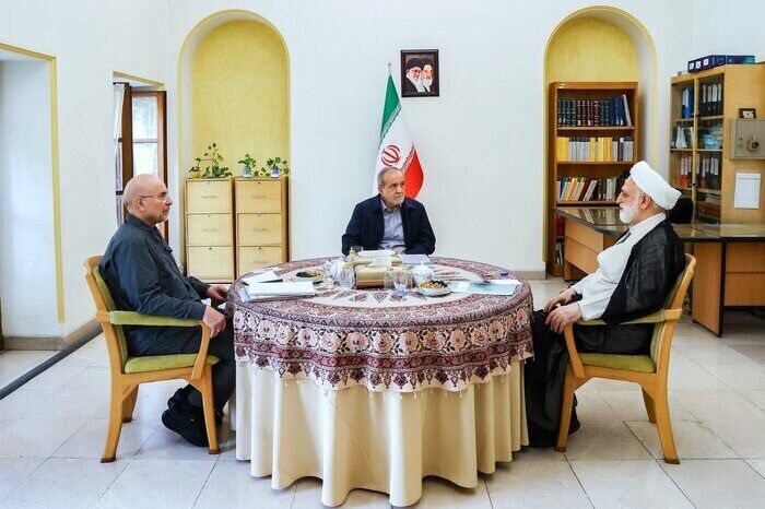 
نشست سران قوا برگزار شد
