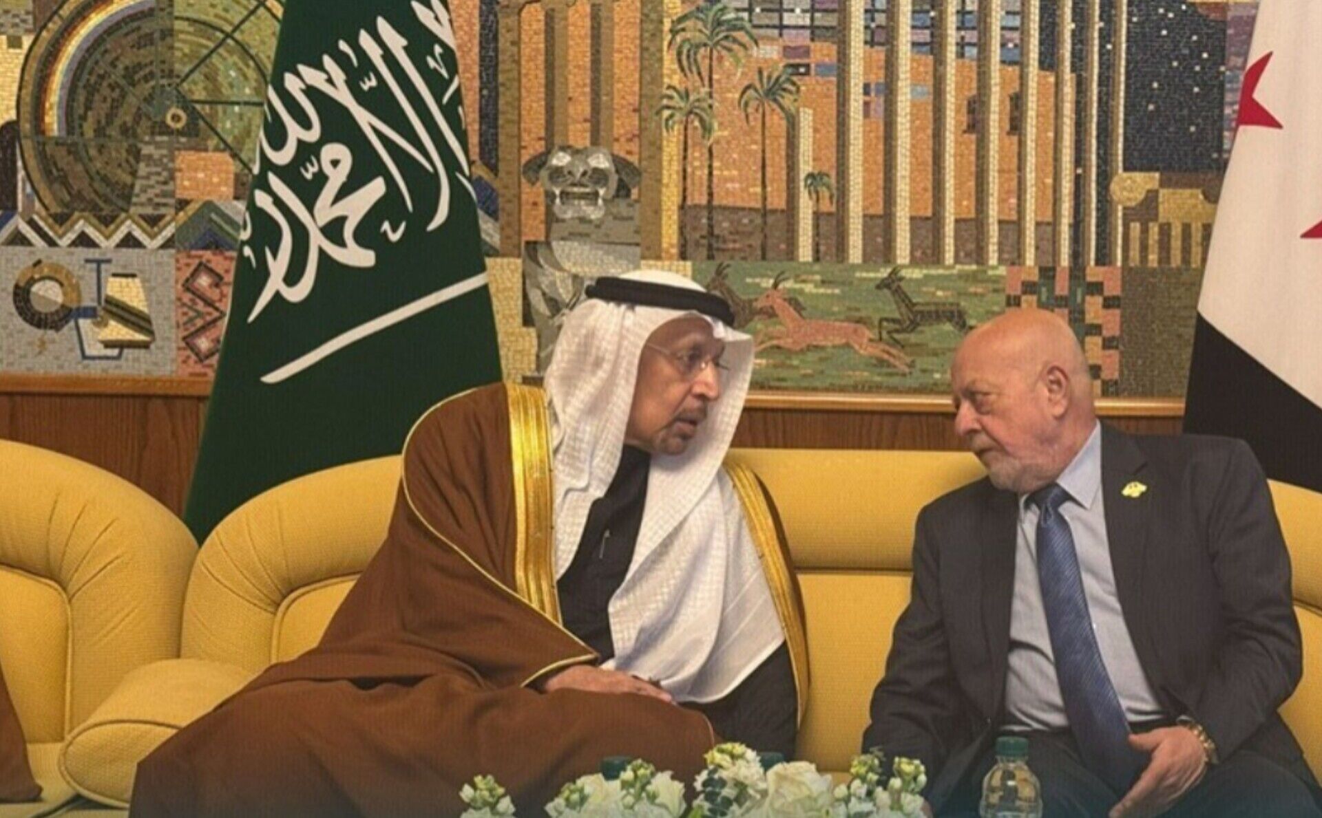 هیئتی ۴۰ نفره از عربستان برای امضای قرارداد‌های استراتژیک وارد دمشق شد