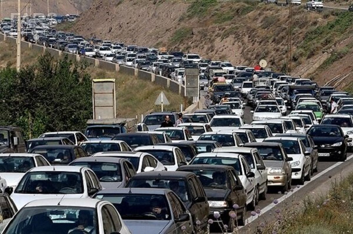 محور کرج ـ چالوس برای تخلیه بار ترافیکی یک‌طرفه شد