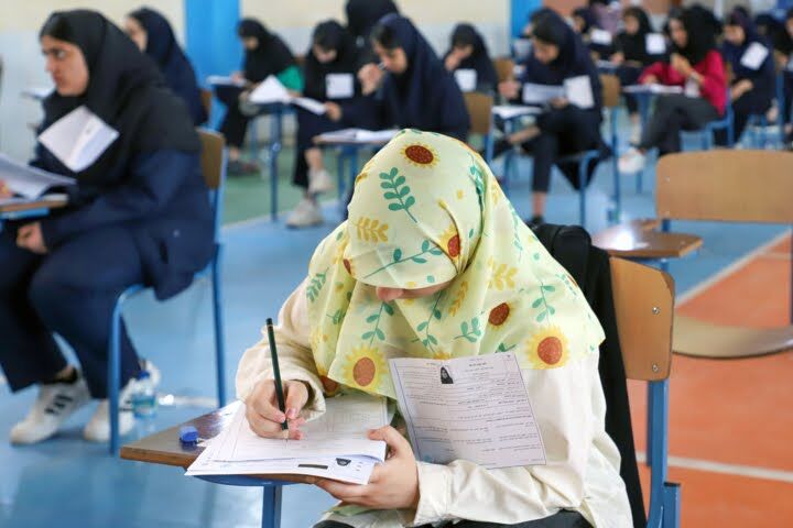 وزارت بهداشت: دانشگاه‌های علوم پزشکی می‌توانند ادامه کلاس‌های درس مقاطع تحصیلات تکمیلی را حضوری برگزار کنند