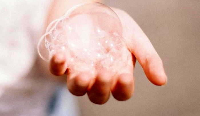  شامپو حجم دهنده برای موهای چرب و نازک