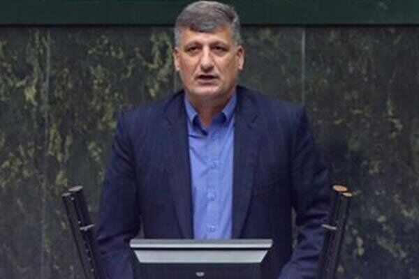 دولت هیچ جایگزینی برای ارز ۴۲۰۰ تومانی در زمان پیشنهاد حذف آن ارائه نکرده بود