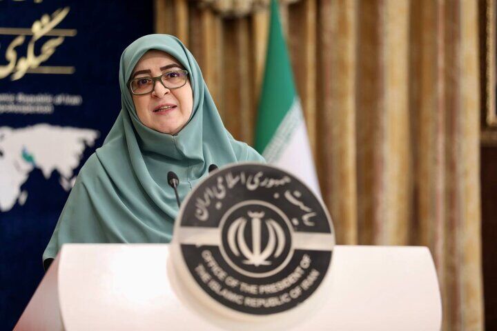 مهاجرانی: دشمن تمام خطوط قرمز را زیر پا گذاشته و به هیچ اصولی پایبند نیست