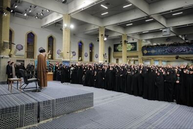 دیدار رهبری با بانوان