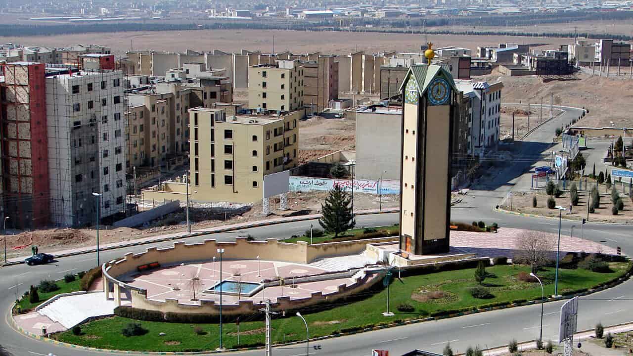 کشف بسته انفجاری در هشتگرد کرج؛ ۴ تبعه خارجی بازداشت شدند+ تصویر